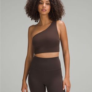Align asymmetrical bra C/D